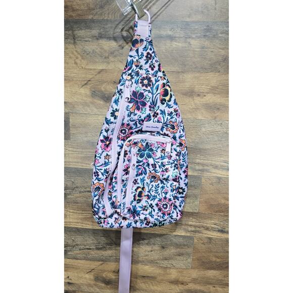 Vera Bradley Reactive Purple Floral Sling Backpack Pre Owned - Picture 1 of 13